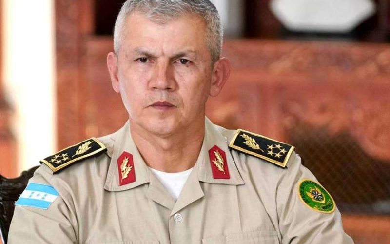 La presencia militar en la política hondureña: el caso de Roosevelt Hernández