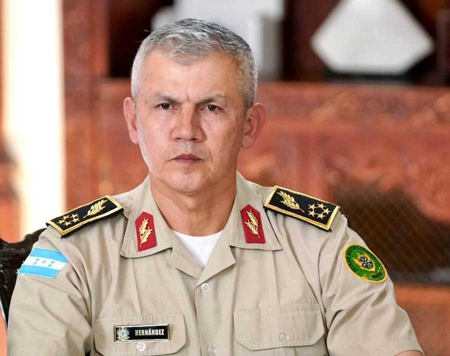 La presencia militar en la política hondureña: el caso de Roosevelt Hernández