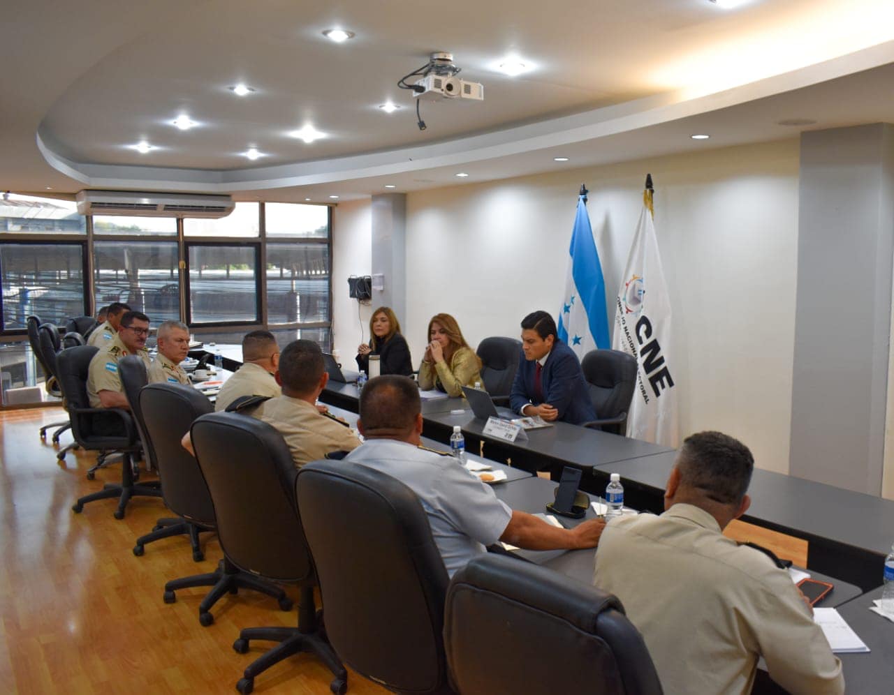 Crisis en el Consejo Nacional Electoral alerta a actores políticos en Honduras