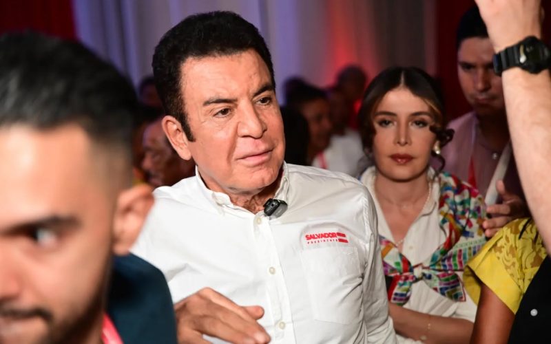 Nasralla critica la estrategia del gobierno de Honduras con el COVID-19 para controlar protestas