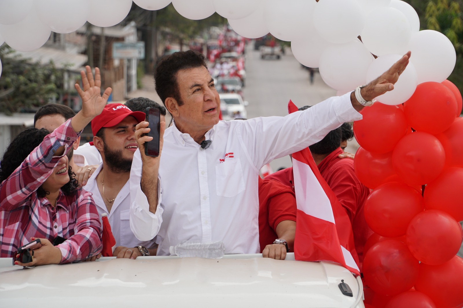 Nasralla propone un bloque nacional ante supuestas maniobras oficialistas para frenar elecciones