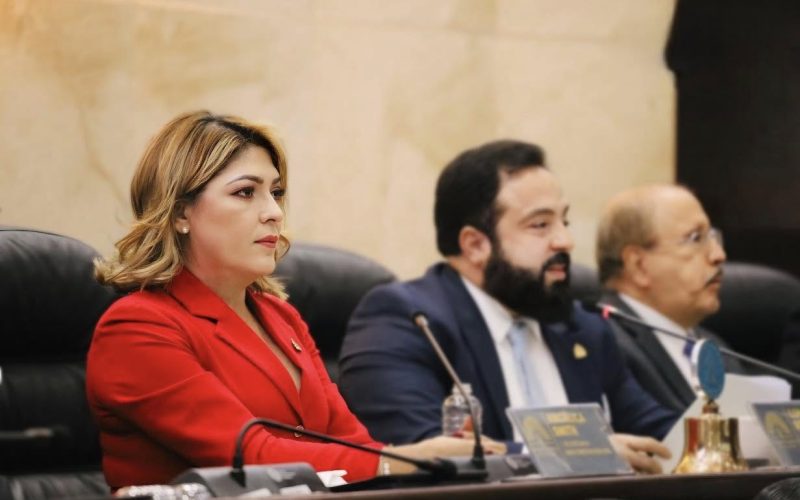 Investigación por presunta influencia de Luis Redondo en trámite de banco vinculado a familiares