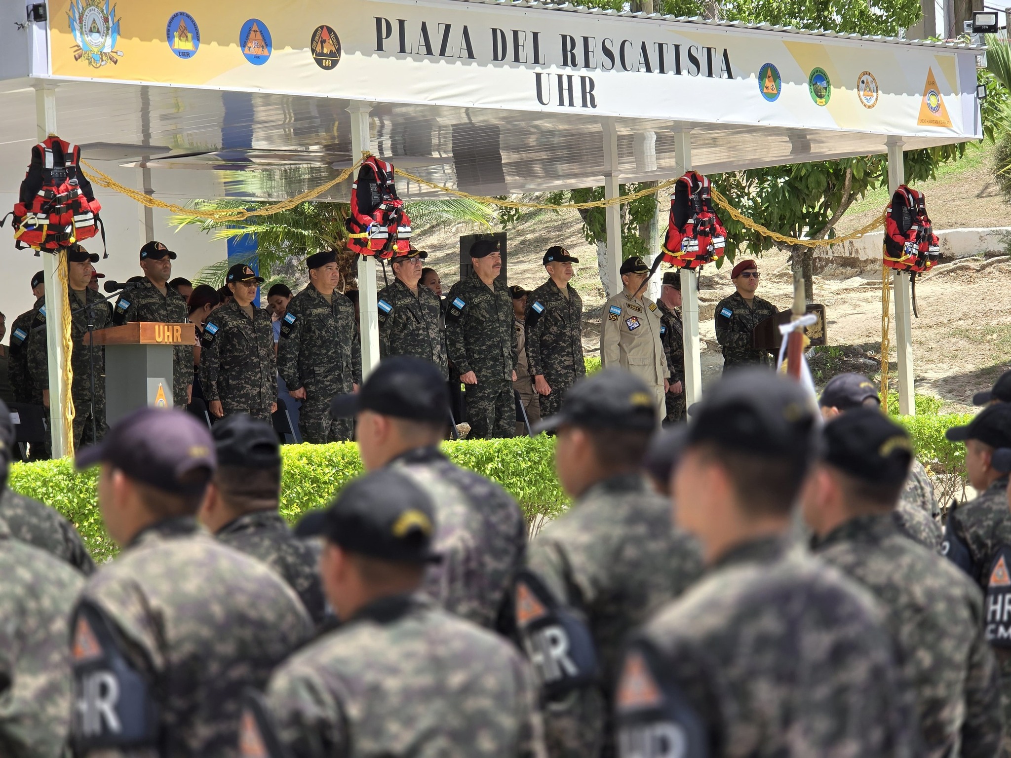 Rumores de fractura en las Fuerzas Armadas de Honduras reabren debate sobre su politización