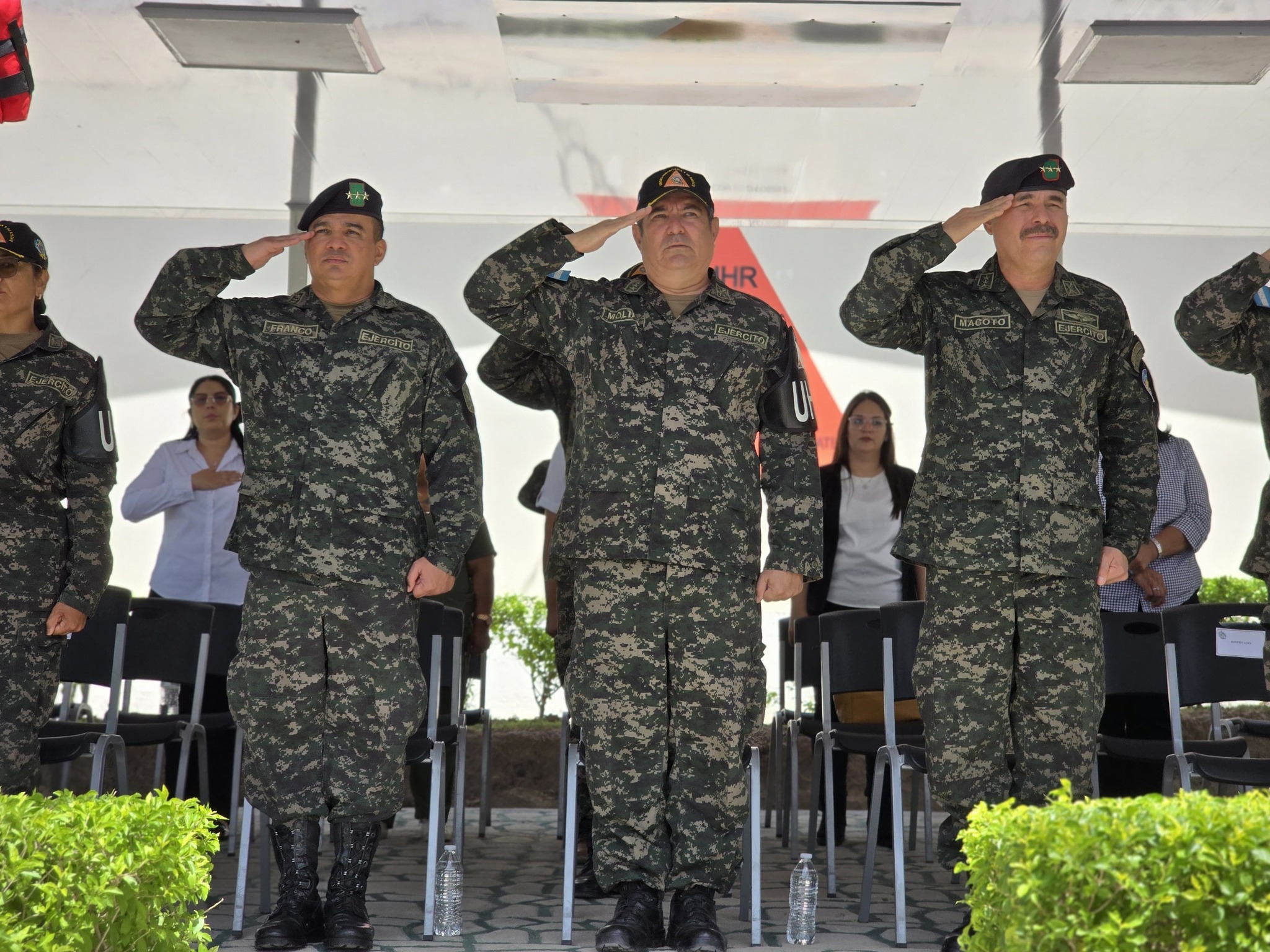 Rumores de división en Fuerzas Armadas de Honduras reactivan debate sobre su politización