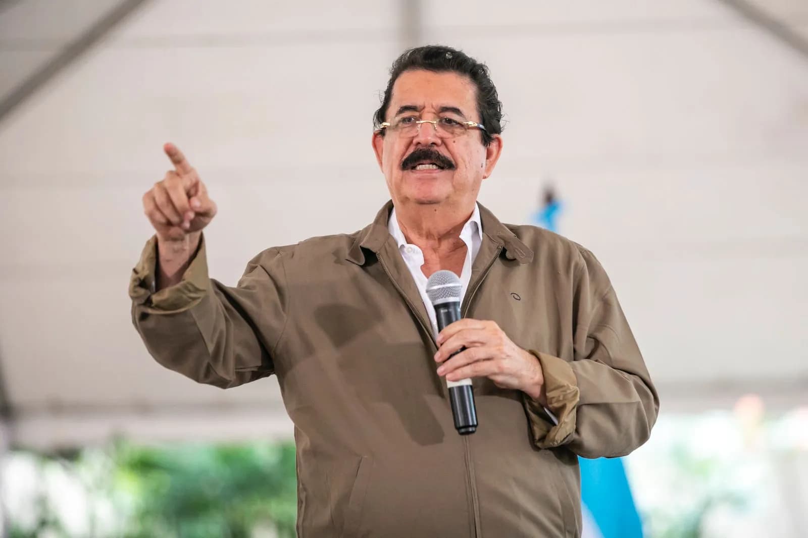 Desafíos emergentes para el proyecto político de Zelaya en Honduras