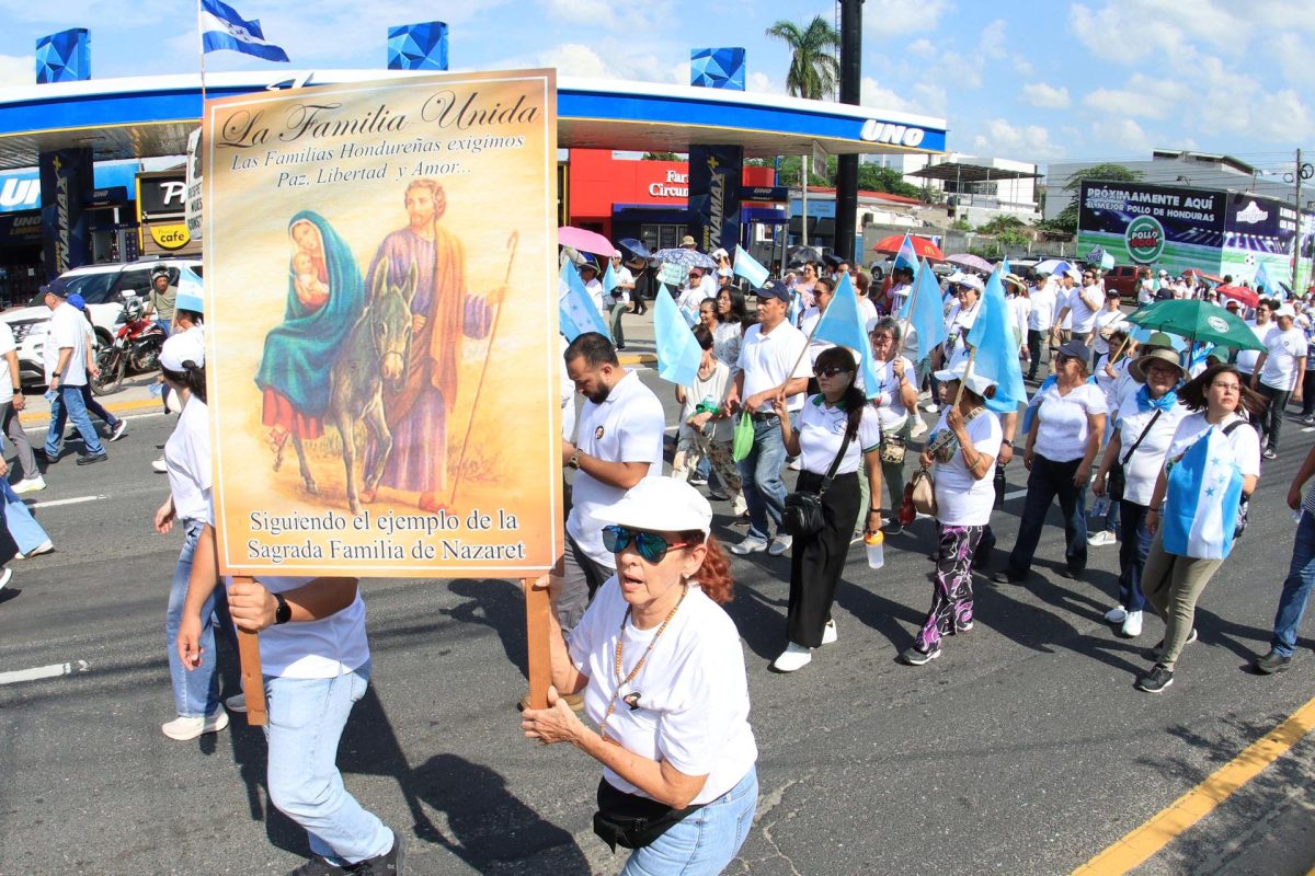 Caminata de Iglesias en Honduras impulsa el debate político y revela tensiones con el oficialismo