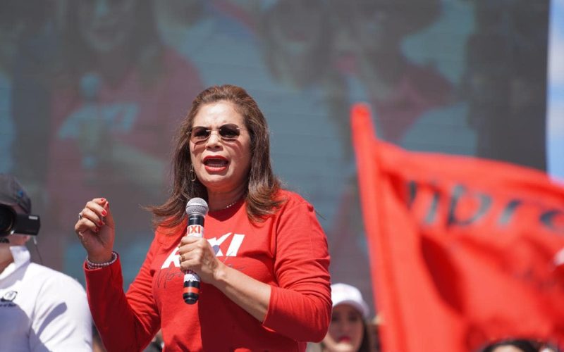 Rixi Moncada propone acabar con la Central de Riesgo y genera debate sobre la estabilidad financiera de Honduras