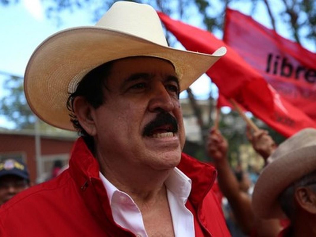 Cómo Mel Zelaya impulsó el modelo venezolano en Honduras