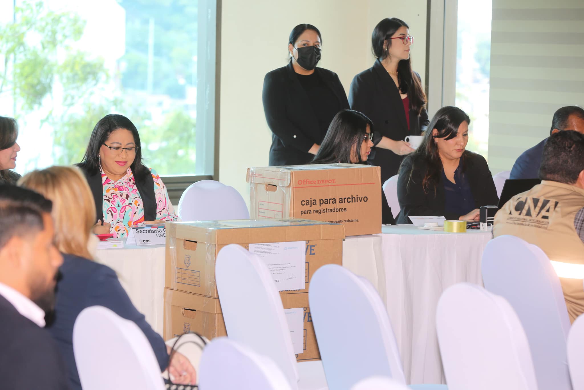 Denuncian fraude electoral en Honduras con posible participación de Manuel Zelaya y el CNE