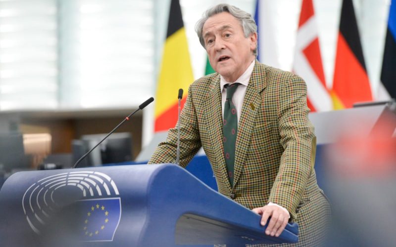 Tertsch advierte sobre el pánico de Castro y Moncada ante derrota