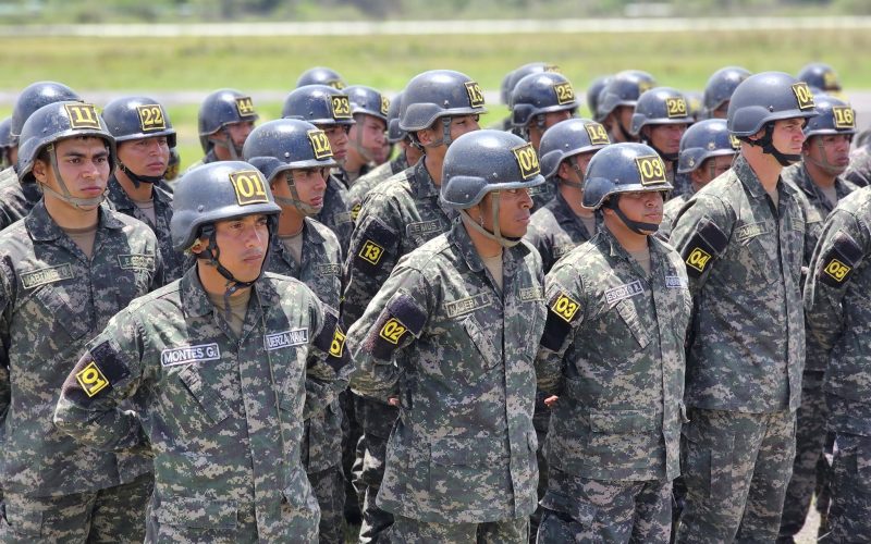 Honduras enfrenta tensiones electorales por hostigamiento a la prensa y presunto boicot militar